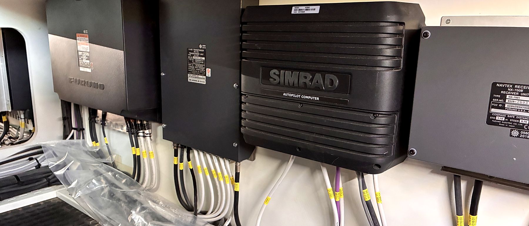 Labelled electronic units in a technical space